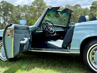 1970 Mercedes Benz 280SL SL   - Photo 11 - Boca Raton, FL 33432