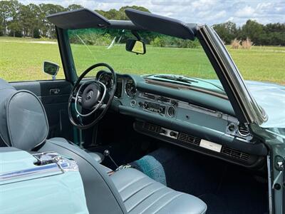 1970 Mercedes Benz 280SL SL   - Photo 25 - Boca Raton, FL 33432