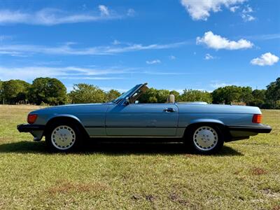 1989 Mercedes-Benz 560 SL   - Photo 9 - Boca Raton, FL 33432