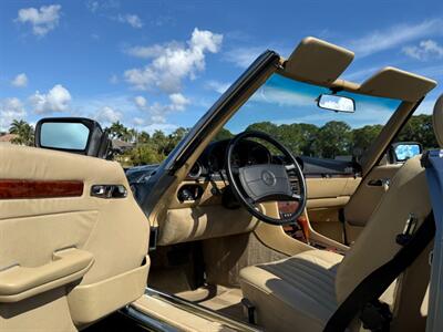 1989 Mercedes-Benz 560 SL   - Photo 20 - Boca Raton, FL 33432