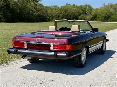 1988 Mercedes-Benz 560 SL   - Photo 8 - Boca Raton, FL 33432