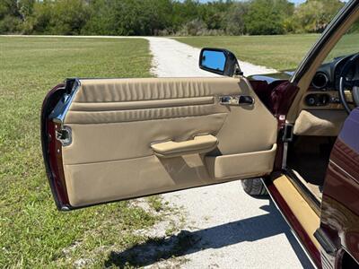1988 Mercedes-Benz 560 SL   - Photo 14 - Boca Raton, FL 33432