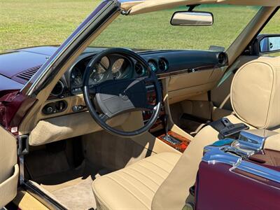 1988 Mercedes-Benz 560 SL   - Photo 15 - Boca Raton, FL 33432
