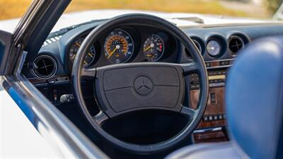 1987 Mercedes-Benz 560 SL   - Photo 22 - Boca Raton, FL 33432