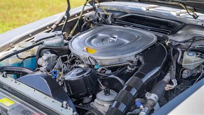 1988 Mercedes-Benz 560 SL   - Photo 37 - Boca Raton, FL 33432