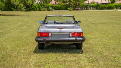1988 Mercedes-Benz 560 SL   - Photo 11 - Boca Raton, FL 33432