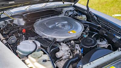 1988 Mercedes-Benz 560 SL   - Photo 36 - Boca Raton, FL 33432