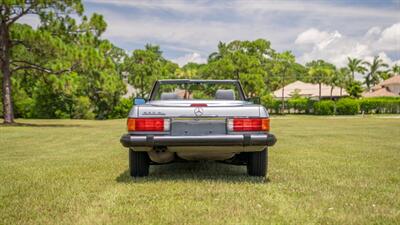 1988 Mercedes-Benz 560 SL   - Photo 12 - Boca Raton, FL 33432