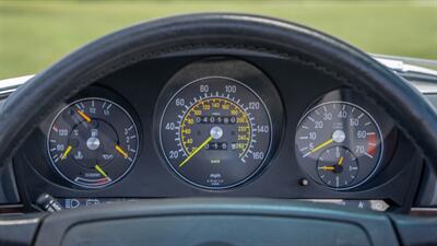 1988 Mercedes-Benz 560 SL   - Photo 24 - Boca Raton, FL 33432