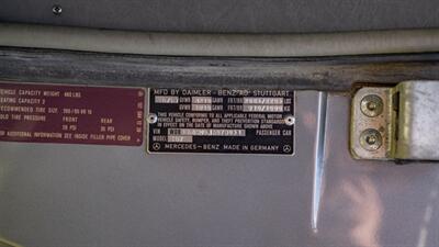 1988 Mercedes-Benz 560 SL   - Photo 40 - Boca Raton, FL 33432