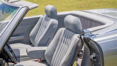 1988 Mercedes-Benz 560 SL   - Photo 27 - Boca Raton, FL 33432