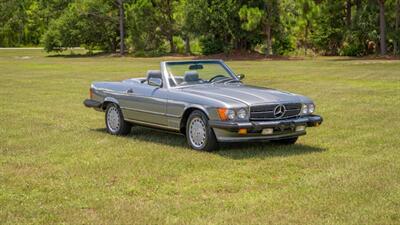 1988 Mercedes-Benz 560 SL   - Photo 2 - Boca Raton, FL 33432
