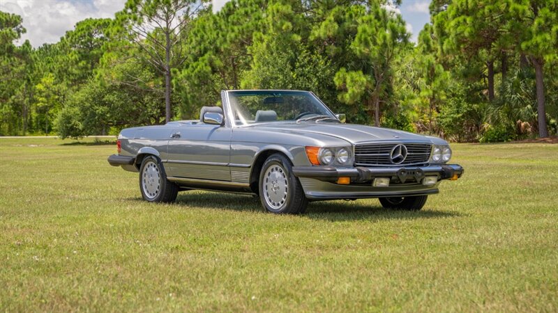 1988 Mercedes-Benz 560 SL   - Photo 1 - Boca Raton, FL 33432