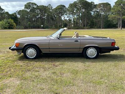 1988 Mercedes-Benz 560 SL   - Photo 7 - Boca Raton, FL 33432