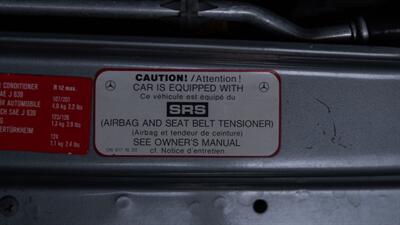 1988 Mercedes-Benz 560 SL   - Photo 68 - Boca Raton, FL 33432