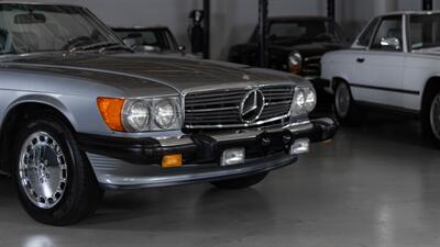1988 Mercedes-Benz 560 SL   - Photo 3 - Boca Raton, FL 33432