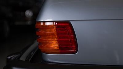 1988 Mercedes-Benz 560 SL   - Photo 12 - Boca Raton, FL 33432