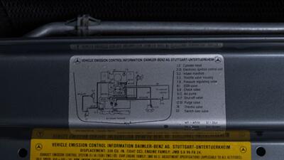 1988 Mercedes-Benz 560 SL   - Photo 64 - Boca Raton, FL 33432