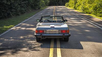 1988 Mercedes-Benz 560 SL   - Photo 6 - Boca Raton, FL 33432