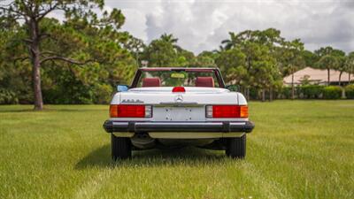 1987 Mercedes-Benz 560 SL   - Photo 10 - Boca Raton, FL 33432