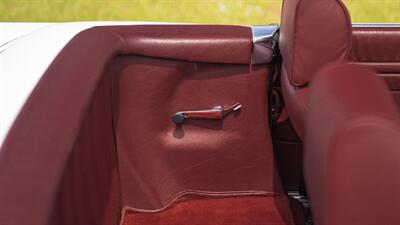 1987 Mercedes-Benz 560 SL   - Photo 24 - Boca Raton, FL 33432