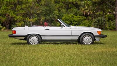 1987 Mercedes-Benz 560 SL   - Photo 13 - Boca Raton, FL 33432