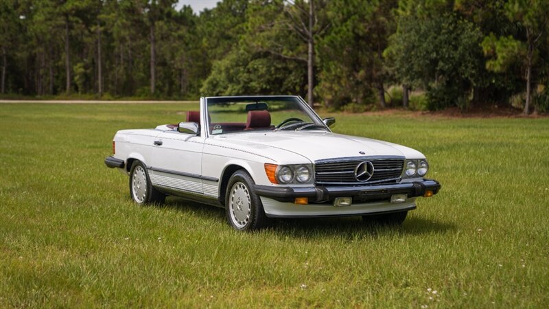 1987 Mercedes-Benz 560 SL  