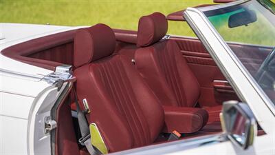 1987 Mercedes-Benz 560 SL   - Photo 26 - Boca Raton, FL 33432