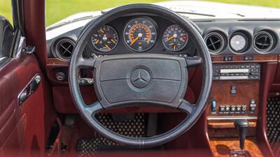 1987 Mercedes-Benz 560 SL   - Photo 19 - Boca Raton, FL 33432