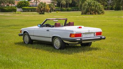 1987 Mercedes-Benz 560 SL   - Photo 7 - Boca Raton, FL 33432