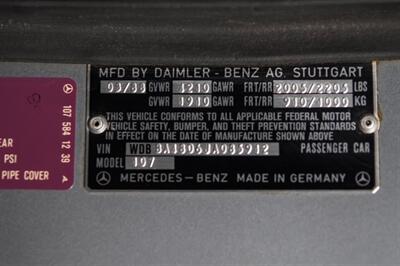 1988 Mercedes-Benz 560 SL   - Photo 64 - Boca Raton, FL 33432