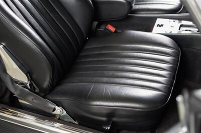 1988 Mercedes-Benz 560 SL   - Photo 55 - Boca Raton, FL 33432