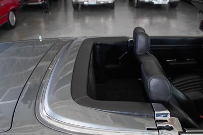 1988 Mercedes-Benz 560 SL   - Photo 11 - Boca Raton, FL 33432