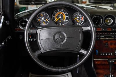1988 Mercedes-Benz 560 SL   - Photo 49 - Boca Raton, FL 33432