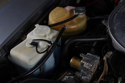 1988 Mercedes-Benz 560 SL   - Photo 78 - Boca Raton, FL 33432