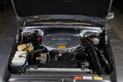 1988 Mercedes-Benz 560 SL   - Photo 73 - Boca Raton, FL 33432