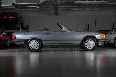 1988 Mercedes-Benz 560 SL   - Photo 5 - Boca Raton, FL 33432