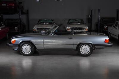 1988 Mercedes-Benz 560 SL   - Photo 22 - Boca Raton, FL 33432