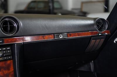 1988 Mercedes-Benz 560 SL   - Photo 46 - Boca Raton, FL 33432
