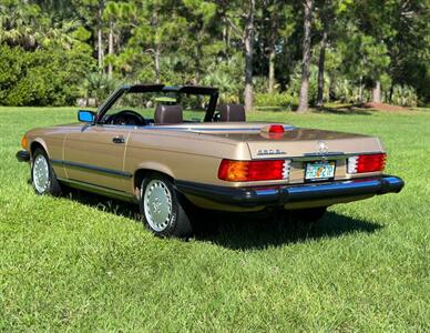 1988 Mercedes-Benz 560 SL   - Photo 10 - Boca Raton, FL 33432