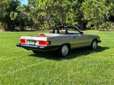 1988 Mercedes-Benz 560 SL   - Photo 12 - Boca Raton, FL 33432