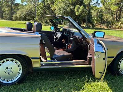 1988 Mercedes-Benz 560 SL   - Photo 20 - Boca Raton, FL 33432