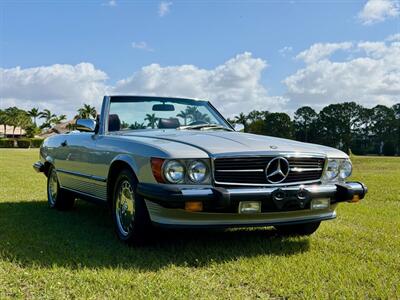 1989 Mercedes-Benz 560 SL   - Photo 2 - Boca Raton, FL 33432