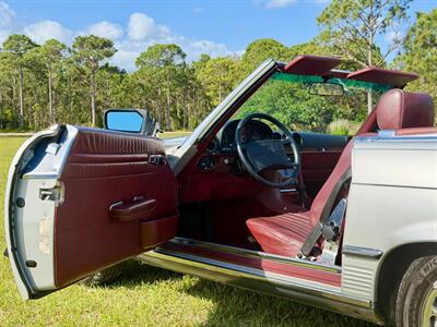 1989 Mercedes-Benz 560 SL   - Photo 13 - Boca Raton, FL 33432