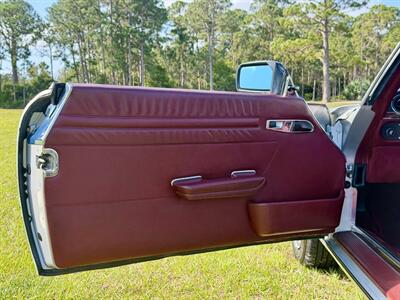 1989 Mercedes-Benz 560 SL   - Photo 14 - Boca Raton, FL 33432
