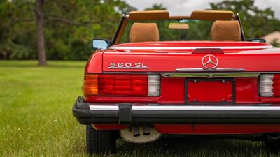 1988 Mercedes-Benz 560 SL   - Photo 18 - Boca Raton, FL 33432