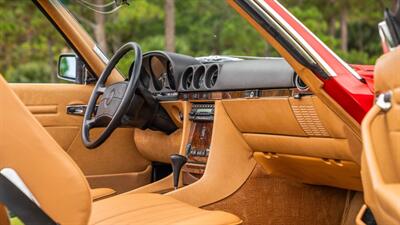 1988 Mercedes-Benz 560 SL   - Photo 20 - Boca Raton, FL 33432