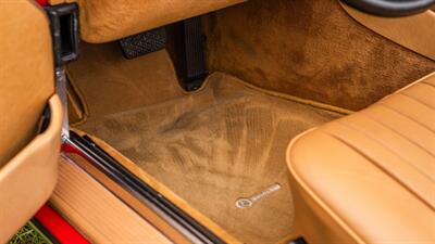 1988 Mercedes-Benz 560 SL   - Photo 27 - Boca Raton, FL 33432