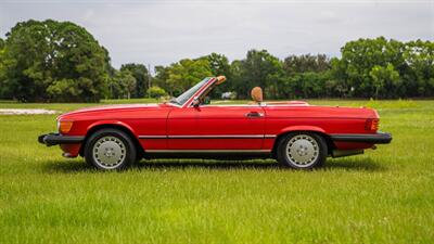 1988 Mercedes-Benz 560 SL   - Photo 8 - Boca Raton, FL 33432