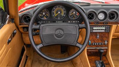 1988 Mercedes-Benz 560 SL   - Photo 22 - Boca Raton, FL 33432